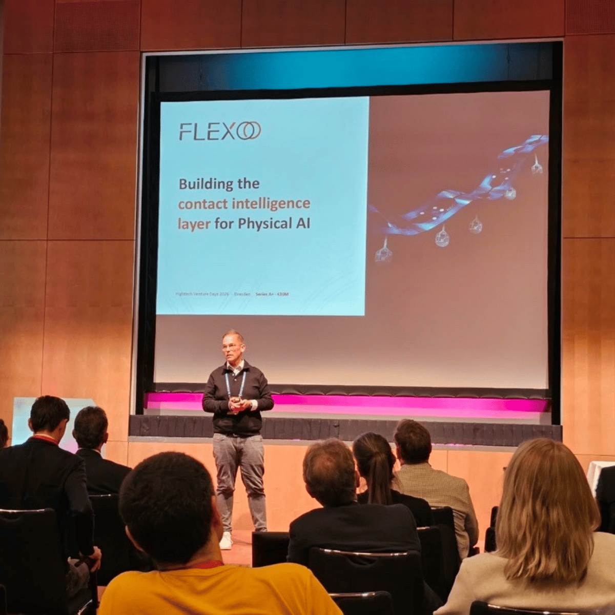 FLEXOO-CEO Michael Kröger at stage on HTVD 2026
